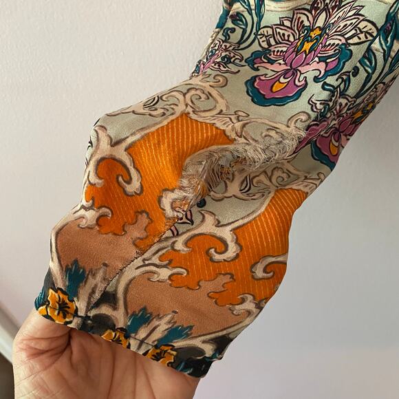 Maria Cher. Blue Purple Floral Abstract Blouse Rouched Cropped Silk size Large - Picture 12 of 12